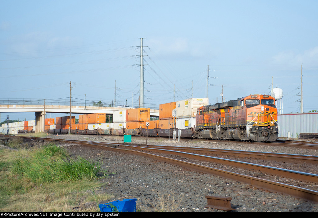 Two GE's pull an intermodal towards the UP Diamond